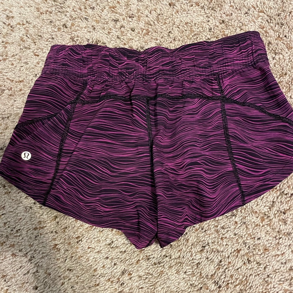 Lululemon shorts size 4